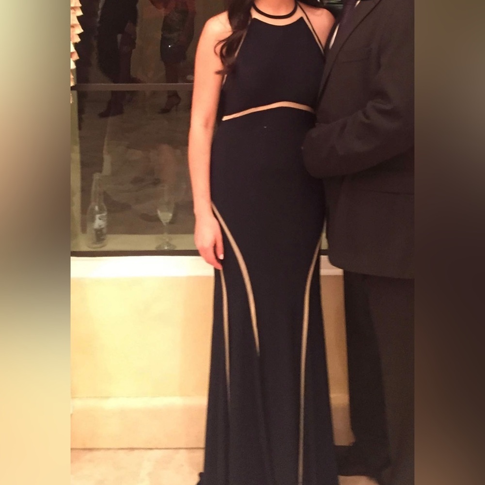 Beautiful Gown. In Perfect Condition, Worn Once. - Gem